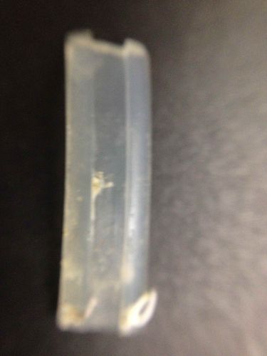 Buckle removed
Silicon implant had been extruded for 2 years
Palabras clave: buckle extrusion, 